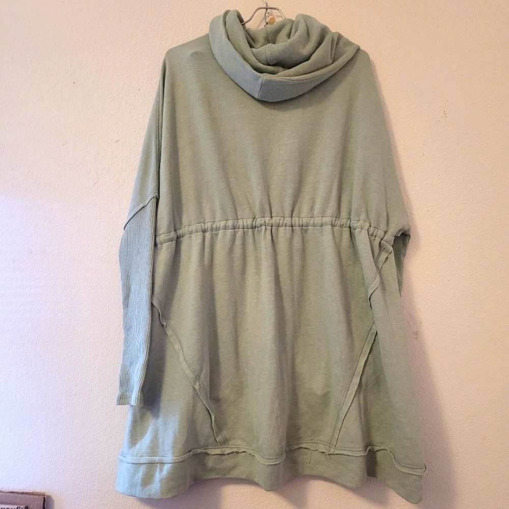 Free People oversize hoodie sweater